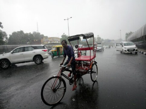 IMD predicts heavy rains for Chattisgarh, Odisha and East Rajasthan; thunderstorm likely over Jharkhand, Gangetic West Bengal IMD predicts heavy rains for Chattisgarh, Odisha and East Rajasthan; thunderstorm likely over Jharkhand, Gangetic West Bengal