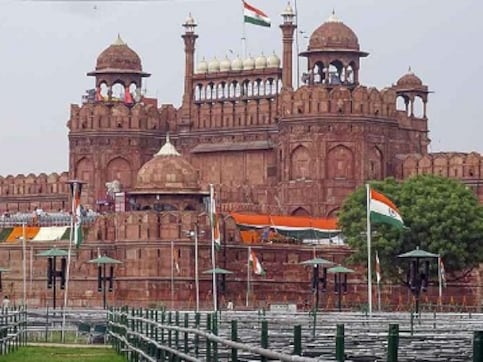 Security beefed up in Delhi ahead of Republic Day celebrations; CCTV cameras installed, traffic advisory issued for 26 Jan Security beefed up in Delhi ahead of Republic Day celebrations; CCTV cameras installed, traffic advisory issued for 26 Jan