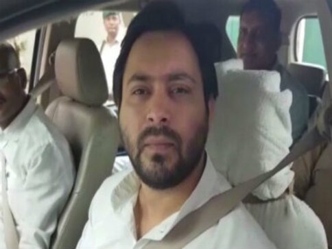 RJD leader Tejashwi Yadav calls for creating more awareness on Centre’s Motor Vehicles Act RJD leader Tejashwi Yadav calls for creating more awareness on Centre’s Motor Vehicles Act