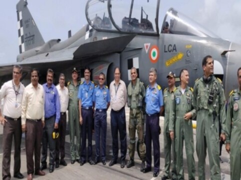DRDO, ADA successfully execute first-ever arrested landing of Light Combat Aircraft (Navy) at INS Hansa in Goa DRDO, ADA successfully execute first-ever arrested landing of Light Combat Aircraft (Navy) at INS Hansa in Goa