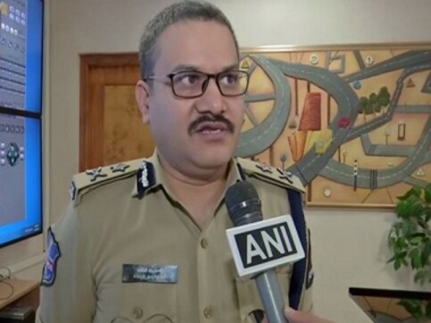 With provisions of new Motor Vehicles Act yet to be implemented in Telangana, police starts campaign to educate public With provisions of new Motor Vehicles Act yet to be implemented in Telangana, police starts campaign to educate public