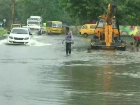 IMD predicts heavy rainfall for Sikkim, Madhya Pradesh, Uttar Pradesh; thunderstorm, lightning likely over Bihar, Jharkhand IMD predicts heavy rainfall for Sikkim, Madhya Pradesh, Uttar Pradesh; thunderstorm, lightning likely over Bihar, Jharkhand