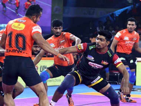Pro Kabaddi 2019 Highlights, U Mumba vs Bengaluru Bulls: Bengaluru Bulls beat U Mumba 35-33 for first win after three matches Pro Kabaddi 2019 Highlights, U Mumba vs Bengaluru Bulls: Bengaluru Bulls beat U Mumba 35-33 for first win after three matches