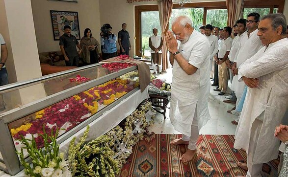 Ram Jethmalani passes away: Narendra Modi, legal luminaries attend eminent jurist's last rites Ram Jethmalani passes away: Narendra Modi, legal luminaries attend eminent jurist's last rites