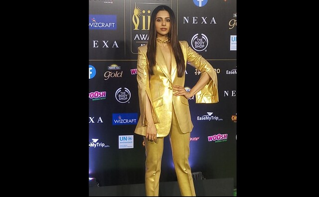 Rukul Preet Singh chose to go for a golden power suit attached with a golden accessories | Simran Singh Rukul Preet Singh chose to go for a golden power suit attached with a golden accessories | Simran Singh