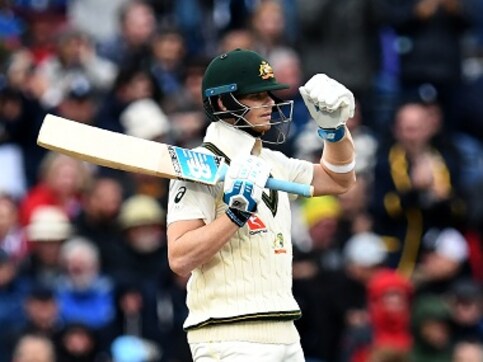 Ashes 2019: Australia's Steve Smith hits fifty on return after suffering concussion Ashes 2019: Australia's Steve Smith hits fifty on return after suffering concussion