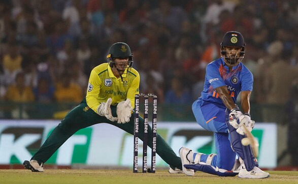 Shikhar Dhawan played a promising knock of 40 off 31 balls which consisted of four fours and a six. AP Shikhar Dhawan played a promising knock of 40 off 31 balls which consisted of four fours and a six. AP