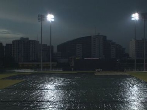 India women vs South Africa women: Second T20I abandoned due to rain in Surat without a ball being bowled India women vs South Africa women: Second T20I abandoned due to rain in Surat without a ball being bowled