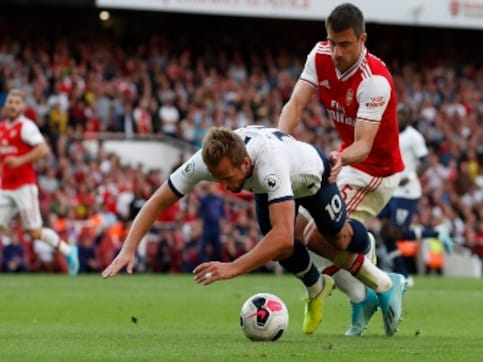 Premier League: Spurs' Harry Kane slams reports claiming he dived on purpose to win late penalty against Arsenal in London derby Premier League: Spurs' Harry Kane slams reports claiming he dived on purpose to win late penalty against Arsenal in London derby