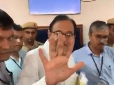 ‘It may happen’: P Chidambaram takes jibe at BJP over EU MPs’ Kashmir visit, says they could be invited to speak in Parliament ‘It may happen’: P Chidambaram takes jibe at BJP over EU MPs’ Kashmir visit, says they could be invited to speak in Parliament