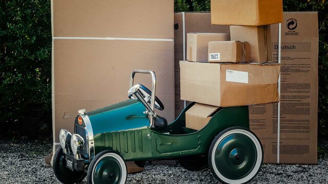 Amazon to hire its own drivers in Germany, aims to expand its delivery business Amazon to hire its own drivers in Germany, aims to expand its delivery business