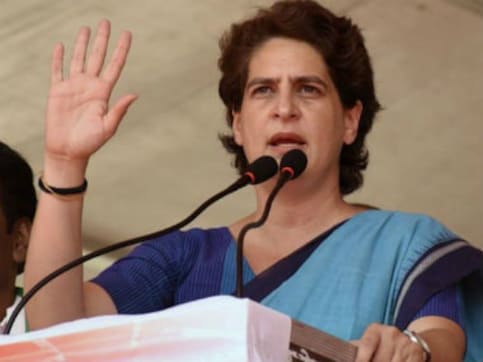 WhatsApp alerted Priyanka Gandhi about possible hacking of phone, says Congress leader Randeep Surjewala WhatsApp alerted Priyanka Gandhi about possible hacking of phone, says Congress leader Randeep Surjewala