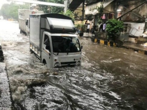 IMD predicts heavy rains over Madhya Pradesh, Arunachal, Assam, Meghalaya, Gujarat; strong winds likely over southwest, west-central Arabian Sea IMD predicts heavy rains over Madhya Pradesh, Arunachal, Assam, Meghalaya, Gujarat; strong winds likely over southwest, west-central Arabian Sea