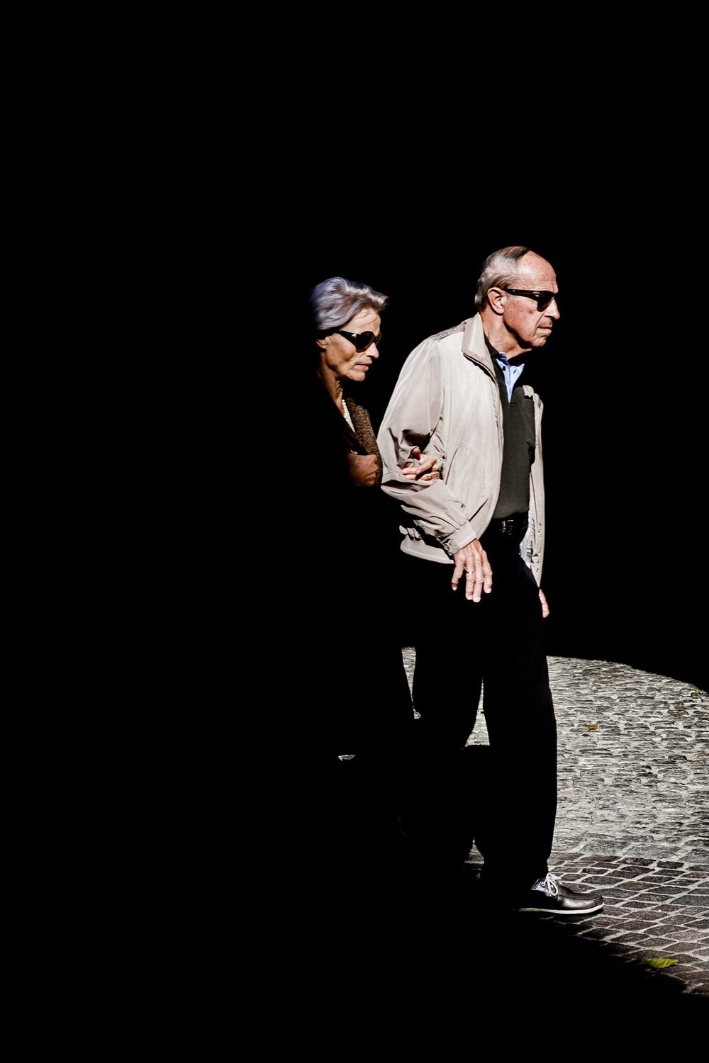 Representational image