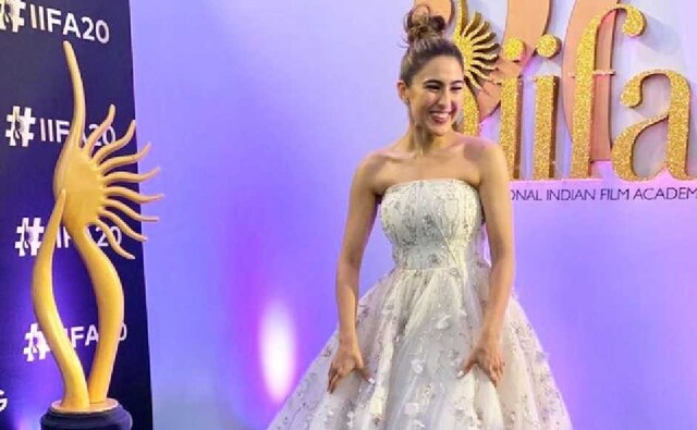 Sara Ali Khan was declared the Best Debutant - Female for Kedarnath. Image from Twitter Sara Ali Khan was declared the Best Debutant - Female for Kedarnath. Image from Twitter