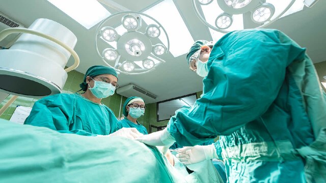 Watch: Doctors in Kyiv perform heart surgery amid blackout, internet hails them as 'absolute heroes' Watch: Doctors in Kyiv perform heart surgery amid blackout, internet hails them as 'absolute heroes'