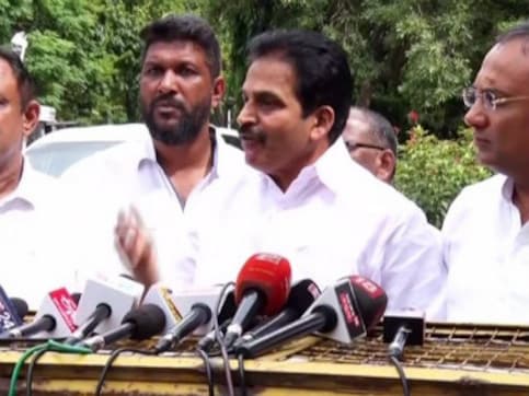 Karnataka bypolls deferred: Congress general secretary KC Venugopal slams state govt, says EC acting on BJP's directions Karnataka bypolls deferred: Congress general secretary KC Venugopal slams state govt, says EC acting on BJP's directions