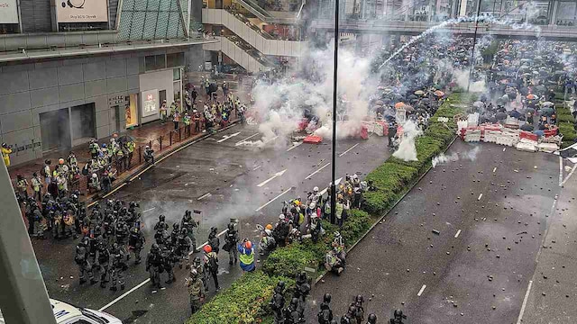 China's state newspaper criticises Apple for app used by Hong Kong's protesters to track police China's state newspaper criticises Apple for app used by Hong Kong's protesters to track police