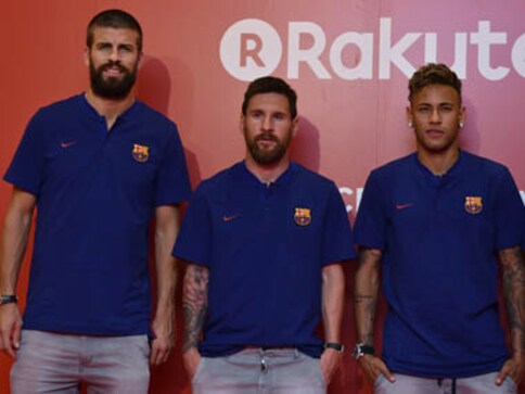 La Liga: Barcelona players offered to alter contracts to free Neymar from PSG's 'golden prison,' says Gerard Pique La Liga: Barcelona players offered to alter contracts to free Neymar from PSG's 'golden prison,' says Gerard Pique