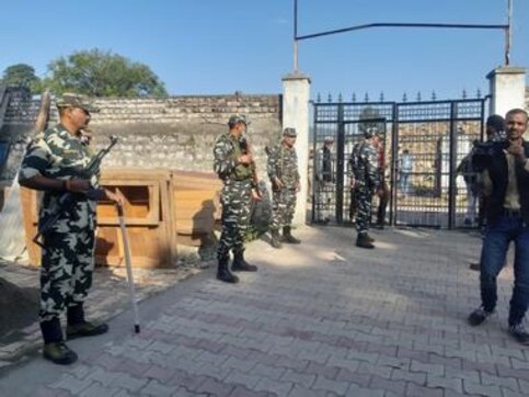 Jammu and Kashmir BDC Election Result 2019 Updates: Independent candidates win 217 blocks, BJP bags 81, says J&K CEO Shailendra Kumar Jammu and Kashmir BDC Election Result 2019 Updates: Independent candidates win 217 blocks, BJP bags 81, says J&K CEO Shailendra Kumar