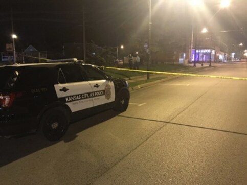4 people killed, five wounded after gunman opens fire at Kansas City bar in US; no arrests yet 4 people killed, five wounded after gunman opens fire at Kansas City bar in US; no arrests yet