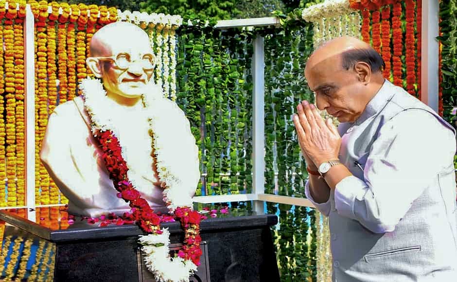 Defence minister Rajnath Singh pays respects to Mahatma Gandhi. He also administered a cleanliness oath to people at an event organised in Delhi Cantonment. PTI Defence minister Rajnath Singh pays respects to Mahatma Gandhi. He also administered a cleanliness oath to people at an event organised in Delhi Cantonment. PTI