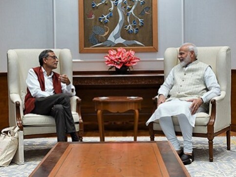 Days after Piyush Goyal's 'Left-leaning' remark, Narendra Modi meets Abhijit Banerjee, says economist's 'passion for human empowerment is visible' Days after Piyush Goyal's 'Left-leaning' remark, Narendra Modi meets Abhijit Banerjee, says economist's 'passion for human empowerment is visible'