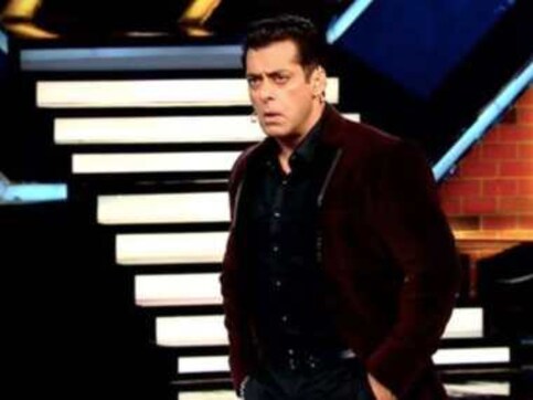 Bigg Boss 13: Trade body demands ban on Salman Khan-hosted reality show for 'high level of vulgarity' Bigg Boss 13: Trade body demands ban on Salman Khan-hosted reality show for 'high level of vulgarity'