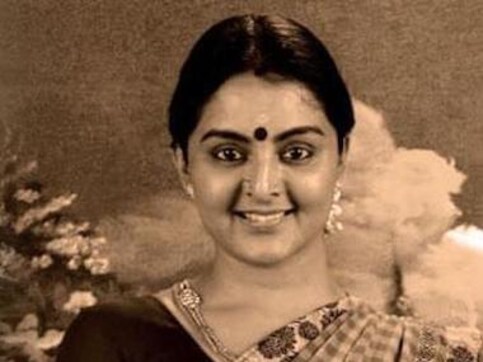 Manju Warrier on working with Vetrimaaran and Dhanush in Asuran, and being a director's actor Manju Warrier on working with Vetrimaaran and Dhanush in Asuran, and being a director's actor
