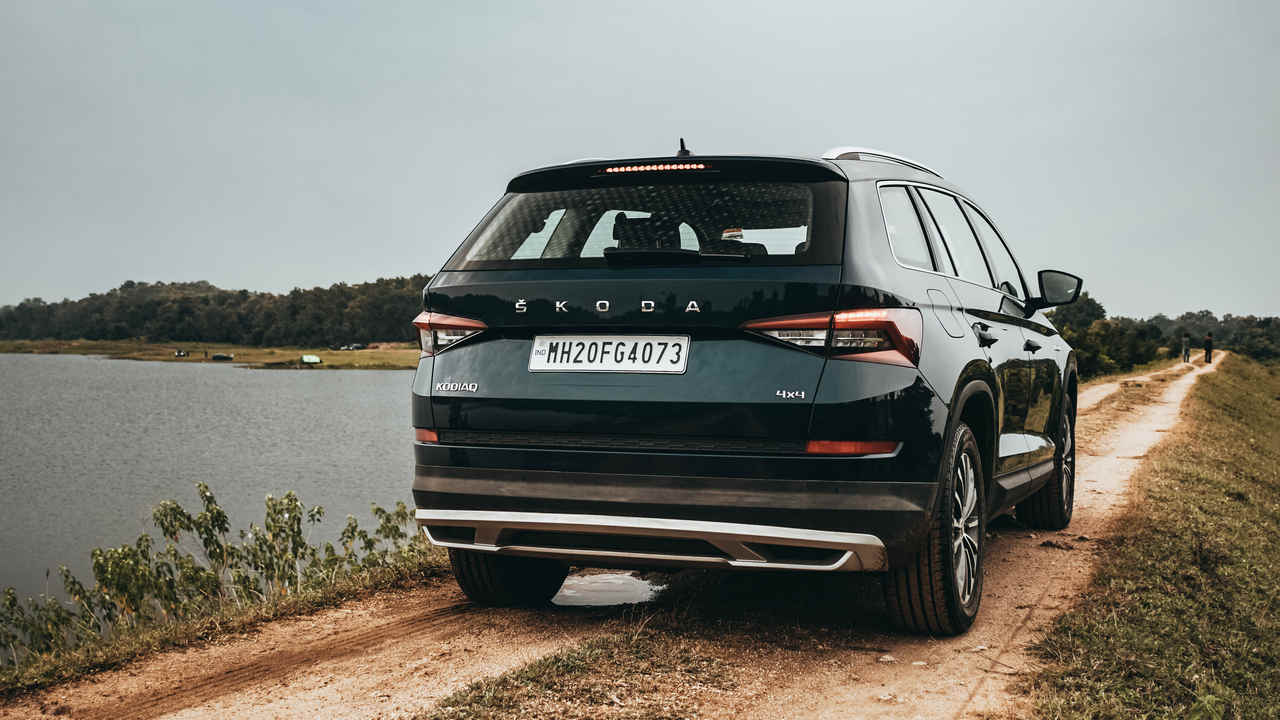 skoda-back1280