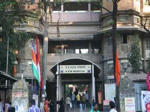 Two-month-old boy succumbs to burns suffered in KEM Hospital fire: Prince Rajbhar was being treated for heart ailment in Mumbai Two-month-old boy succumbs to burns suffered in KEM Hospital fire: Prince Rajbhar was being treated for heart ailment in Mumbai
