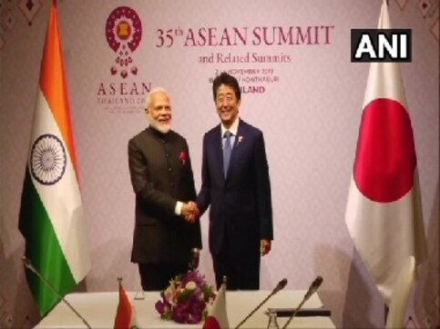 Narendra Modi meets Shinzo Abe on sidelines of 35th ASEAN Summit in Bangkok for delegation-level meeting Narendra Modi meets Shinzo Abe on sidelines of 35th ASEAN Summit in Bangkok for delegation-level meeting