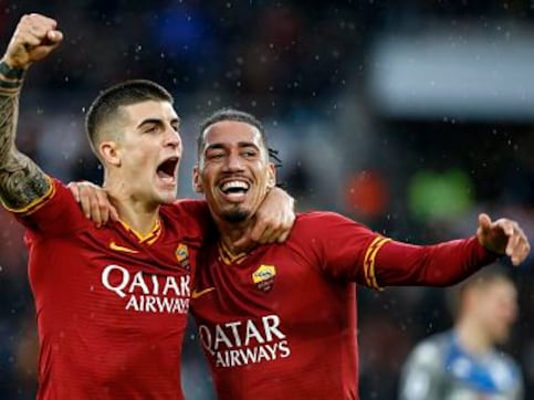 Serie A: Chris Smalling sparks with all-round display as Roma rout Brescia; Lazio's Felipe Caicedo scores late winner against Sassuolo Serie A: Chris Smalling sparks with all-round display as Roma rout Brescia; Lazio's Felipe Caicedo scores late winner against Sassuolo