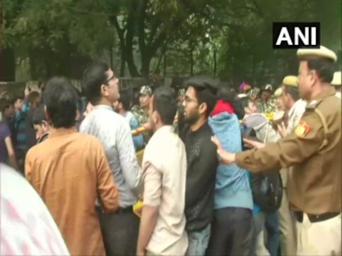 JNU students stage protest outside campus auditorium over fee hike, curfew timings, dress code; traffic affected near varsity