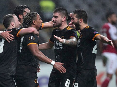 Europa League: Wolves secure knockout berth after thrilling draw; Manchester United, Arsenal suffer disappointing defeats Europa League: Wolves secure knockout berth after thrilling draw; Manchester United, Arsenal suffer disappointing defeats