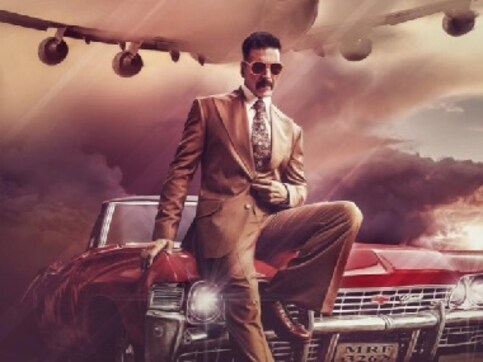 Akshay Kumar announces he'll 'go back to the '80s' in Nikkhil Advani, Vashu Bhagnani's production Bell Bottom Akshay Kumar announces he'll 'go back to the '80s' in Nikkhil Advani, Vashu Bhagnani's production Bell Bottom
