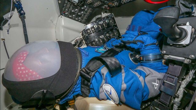 Boeing pays tribute to WWII's Rosie the Riveter by using her as its Starliner dummy Boeing pays tribute to WWII's Rosie the Riveter by using her as its Starliner dummy