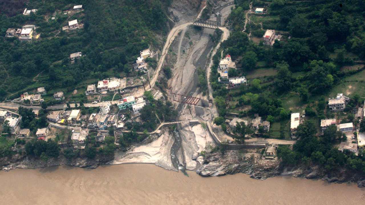 An aerial view of flood-ravaged Rudraprayag in Uttarakhand, in the aftermath of the devastating deluge in June 2013. Image: PIB