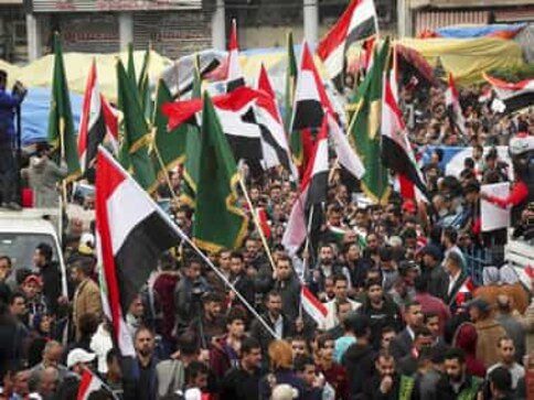 Hundreds in Baghdad protest devaluation of Iraq’s currency