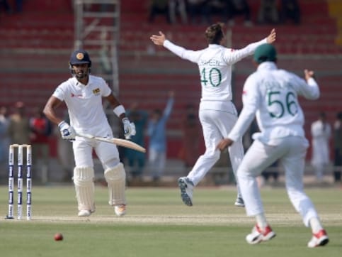 Pakistan vs Sri Lanka: Shaheen Afridi five-for can't stop Dinesh Chandimal from taking visitors into lead on day two of second Test Pakistan vs Sri Lanka: Shaheen Afridi five-for can't stop Dinesh Chandimal from taking visitors into lead on day two of second Test