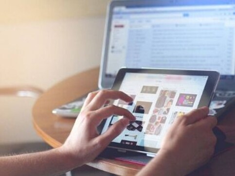 Screen time: Conclusions about the apocalyptic effects of digital media are often incomplete, overstated Screen time: Conclusions about the apocalyptic effects of digital media are often incomplete, overstated