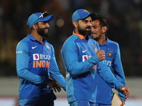 India vs Australia: 'Style and substance', Twitter reacts to Virat Kohli and Co winning third ODI to clinch series India vs Australia: 'Style and substance', Twitter reacts to Virat Kohli and Co winning third ODI to clinch series