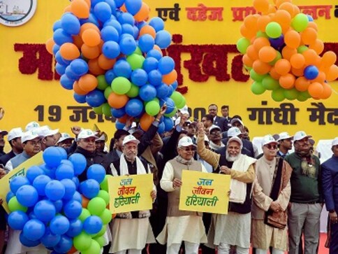 Nitish Kumar leads massive human chains across Bihar to raise awareness on his govt's efforts; waste of money, says Opposition