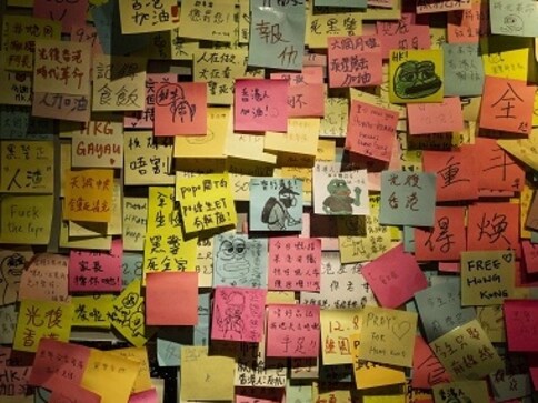 Yellow or Blue economy? In Hong Kong, businesses are choosing political sides amid shrinking middle ground Yellow or Blue economy? In Hong Kong, businesses are choosing political sides amid shrinking middle ground