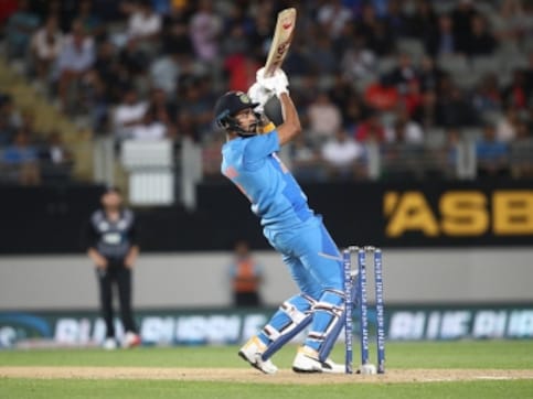 India vs New Zealand: KL Rahul, Ravindra Jadeja engineer seven-wicket win as visitors gain 2-0 lead against Kiwis in five-match series India vs New Zealand: KL Rahul, Ravindra Jadeja engineer seven-wicket win as visitors gain 2-0 lead against Kiwis in five-match series