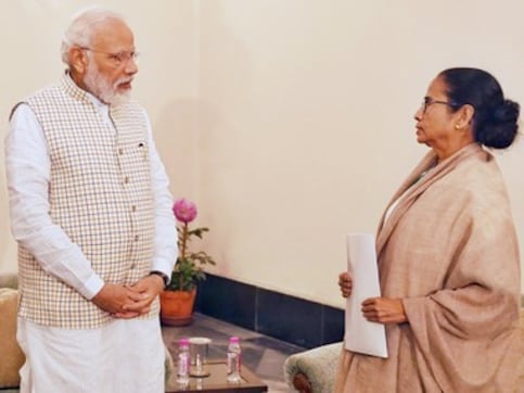 Mamata Banerjee meeting Narendra Modi during his Kolkata visit 'desperate attempt' to split anti-TMC votes in West Bengal, says BJP Mamata Banerjee meeting Narendra Modi during his Kolkata visit 'desperate attempt' to split anti-TMC votes in West Bengal, says BJP