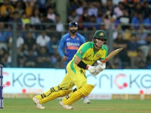 India vs Australia: Centurion David Warner praises Jasprit Bumrah, Kuldeep Yadav's change ups after first ODI India vs Australia: Centurion David Warner praises Jasprit Bumrah, Kuldeep Yadav's change ups after first ODI