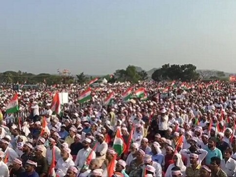 Thousands join anti-CAA, NRC rally in Karnataka’s Mangaluru; Harsh Mander, ex-IAS officer Kannan Gopinathan address crowd Thousands join anti-CAA, NRC rally in Karnataka’s Mangaluru; Harsh Mander, ex-IAS officer Kannan Gopinathan address crowd