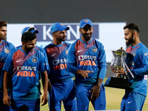 India vs Sri Lanka: Shikhar Dhawan, Shardul Thakur, Navdeep Saini stay afloat with solid performances; takeaways from T20I series win India vs Sri Lanka: Shikhar Dhawan, Shardul Thakur, Navdeep Saini stay afloat with solid performances; takeaways from T20I series win