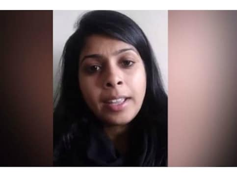 'Wanted to highlight restrictions imposed in Jammu and Kashmir', says Mumbai woman after her 'Free Kashmir' placard at JNU peace rally 'Wanted to highlight restrictions imposed in Jammu and Kashmir', says Mumbai woman after her 'Free Kashmir' placard at JNU peace rally